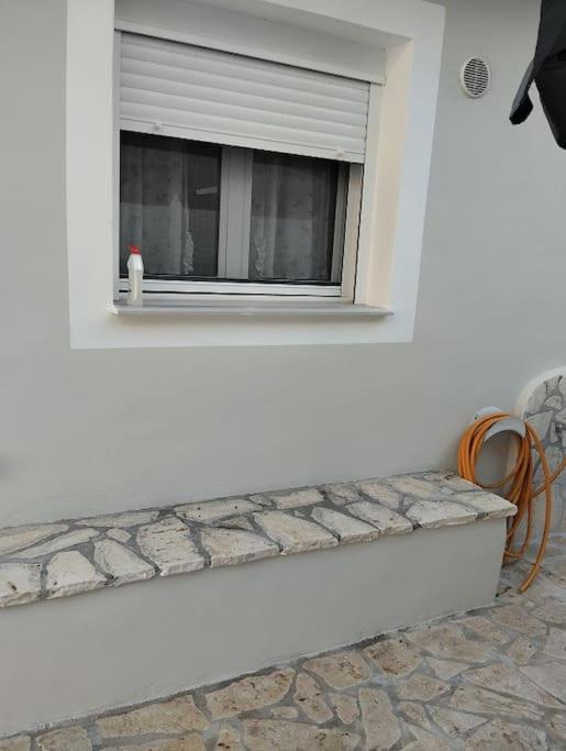 Δ5-Τα Διαμερίσματα Του Δασκάλου 菲利亚特拉 外观 照片