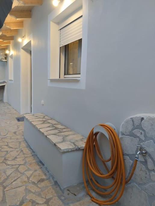 Δ5-Τα Διαμερίσματα Του Δασκάλου 菲利亚特拉 外观 照片